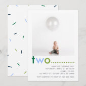 Moderne eenvoudige jongens @nd Birthday Uitnodigin Kaart (Voorkant / Achterkant)