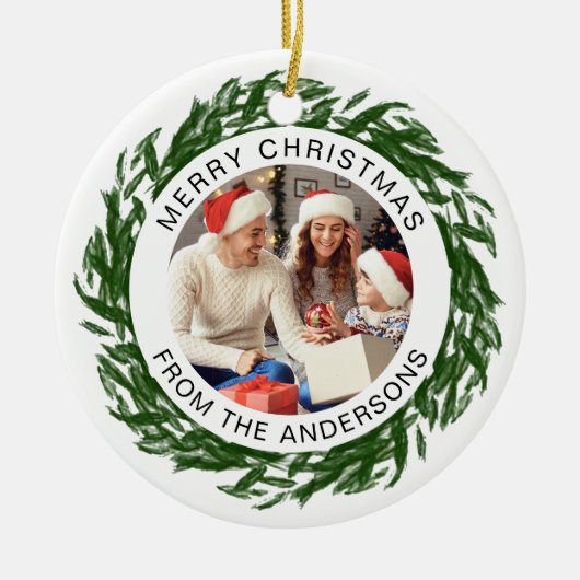 Moderne Eenvoudige Kerstkrans Familiefoto Keramisch Ornament (Voorkant)