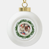 Moderne Eenvoudige Kerstkrans Familiefoto Keramische Bal Ornament (Voorkant)