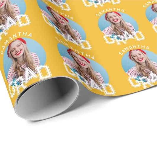 Moderne Eenvoudige Middelbare School Afstudeerfoto Cadeaupapier (Rol Hoek)