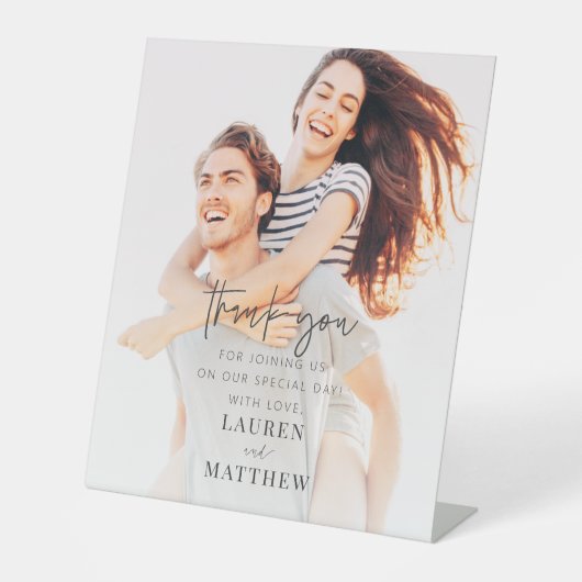 Moderne eenvoudige minieme camouflage bedankt reclamebord met voetstuk (Voorkant)