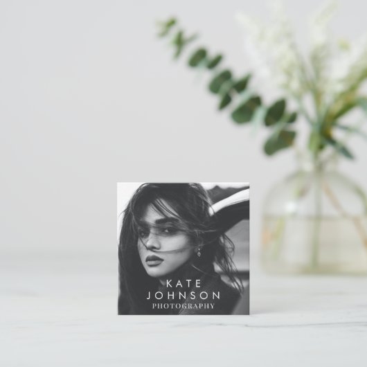 Moderne Eenvoudige minimale foto-QR-code Sociale m Vierkante Visitekaartje (Staand voorkant)