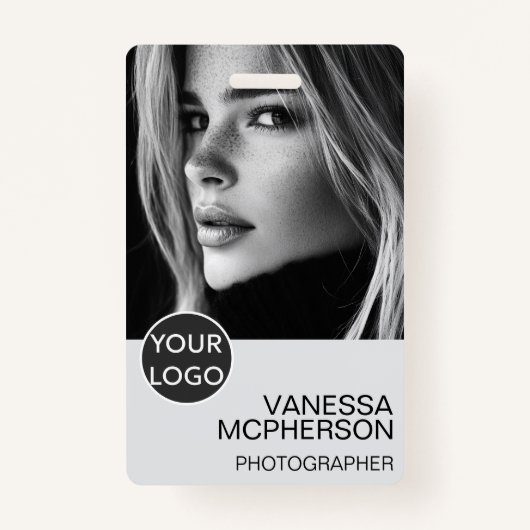 Moderne eenvoudige minimalistische professionele f badge (Voorkant)