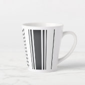 Moderne eenvoudige minimalistische zwart-witte str latte mok (Rechts)