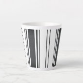 Moderne eenvoudige minimalistische zwart-witte str latte mok (Voorkant)