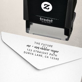 Moderne Eenvoudige Mr & Mrs Script Naam Retouradre Zelfinktende Stempel