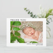 Moderne, eenvoudige nieuwe baby bedankkaart (Staand voorkant)