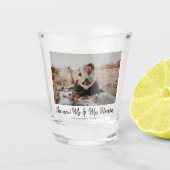 Moderne eenvoudige nieuwe Mr en Mrs script trouwfo Shot Glas (Voorkant)