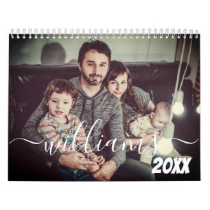 Moderne eenvoudige speelse script aangepaste famil kalender