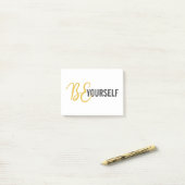 Moderne, eenvoudige, stedelijke afbeelding van Wee Post-it® Notes (Op bureau)