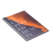 Moderne, eenvoudige, stedelijke vormgeving van onv notitieboek (Rechterzijde)