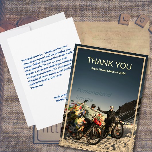 Moderne eenvoudige teamwork foto dank u kaart