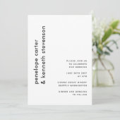 Moderne eenvoudige Typografie Black White Chic Wed Kaart (Staand voorkant)