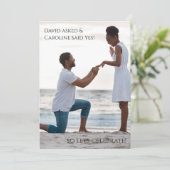 Moderne Eenvoudige Uitnodiging van het Fotoengagem (Staand voorkant)