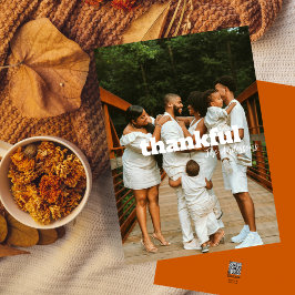 Moderne eenvoudige vetgedrukte tekst Thanksgiving  Feestdagenkaart