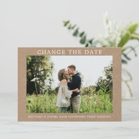 Moderne eenvoudige wijziging van de datum-Kraft-ka Save The Date (Staand voorkant)