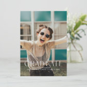 Moderne Eenvoudige Witte Foto Afstudeerfeest Kaart (Staand voorkant)