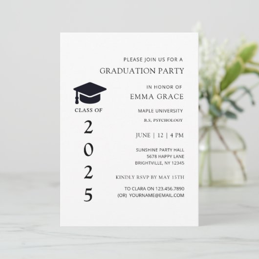 Moderne Eenvoudige Zwart-wit Afstudeerfeest Kaart (Staand voorkant)