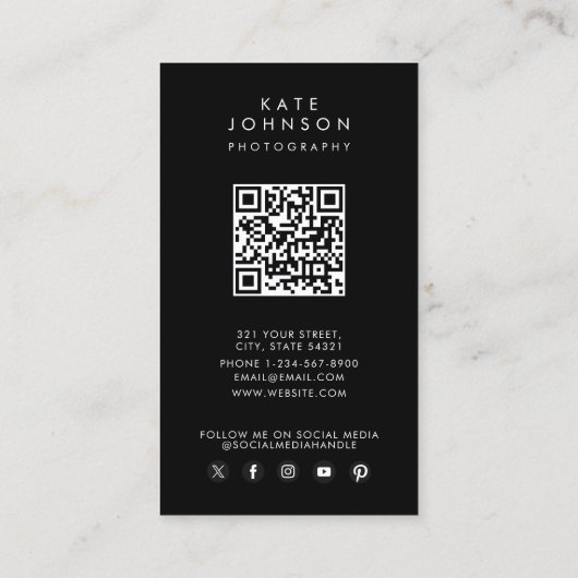 Moderne eenvoudige zwart-wit fotografie QR-code Visitekaartje (Achterkant)
