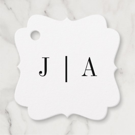 Moderne eenvoudige zwarte en witte monogram bruilo bedankjes labels (Voorkant)