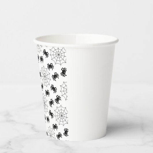 Moderne Eenvoudige Zwarte en Witte Spin Halloween Papieren Bekers (Links)