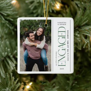 Moderne Eerste Kerst Verloving Koppels Foto Keramisch Ornament