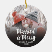 Moderne Eerste Kerstfeest Gehuwd en Merry Foto Keramisch Ornament (Voorkant)