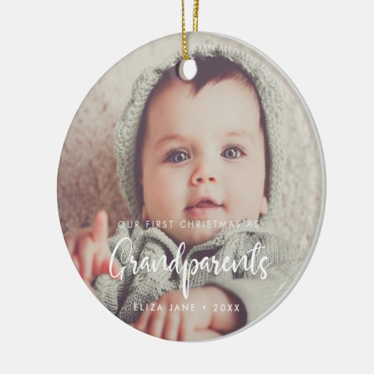 Moderne Eerste Kerstmis als grootouders Keramisch Ornament (Links)