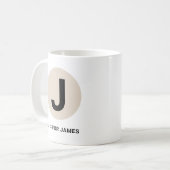 Moderne eerste mok – “J is voor [naam]” ontwerp (Voorkant links)