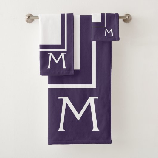Moderne Eggplant Paarse monogram handdoekset Bad Handdoek (Insitu)