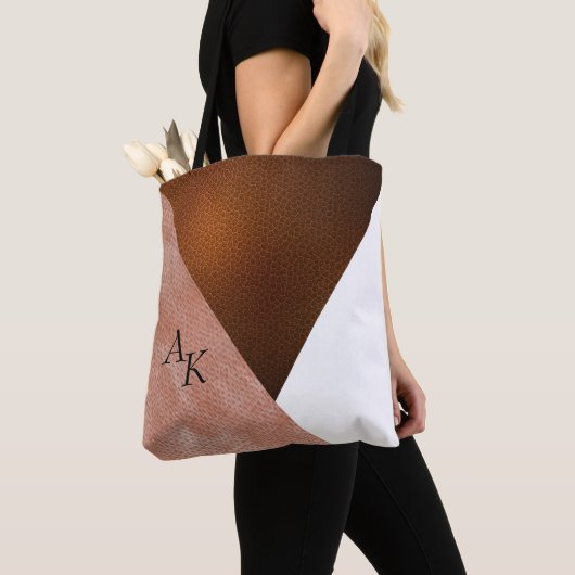 Moderne Elegant Cream Leather Initialen gepersonal Tote Bag (Dichtbij)