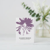 Moderne elegant Floral Texture Paarse cosmetoloog Visitekaartje (Staand voorkant)