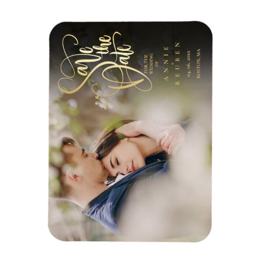 Moderne Elegant Gold Script Photo Save the Date Magneet (Verticaal)