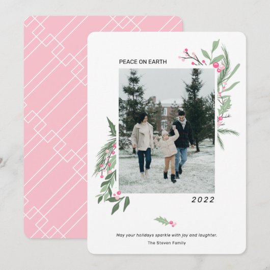 Moderne elegant holly besries kerstfoto feestdagenkaart (Voorkant / Achterkant)
