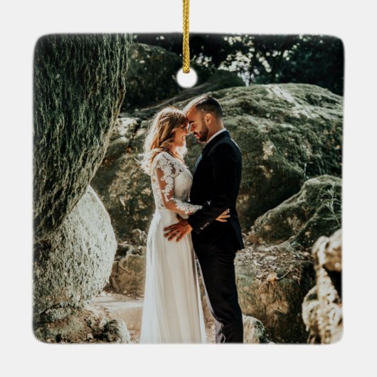 Moderne Elegant Script Minimal Gold Heart Wedding Keramisch Ornament (Achterkant)