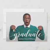 Moderne Elegant Script Photo Graduation Invitation Kaart (Voorkant)