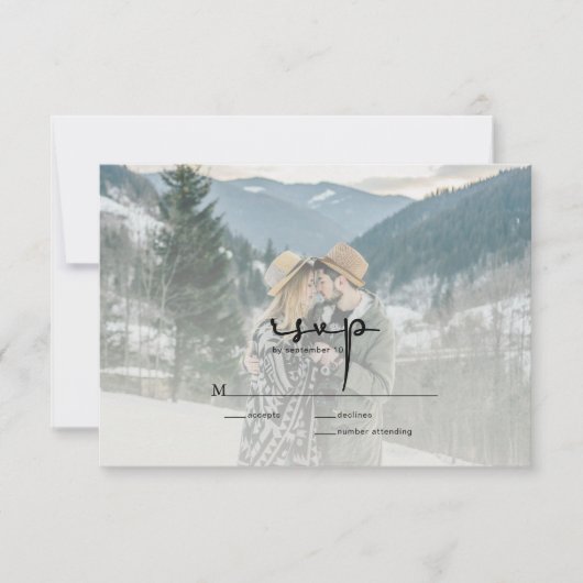 Moderne Elegant Script Photo Wedding RSVP Card (Voorkant)