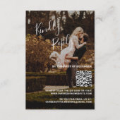 Moderne Elegant Script QR Code bruiloft RSVP Kaartje (Voorkant)