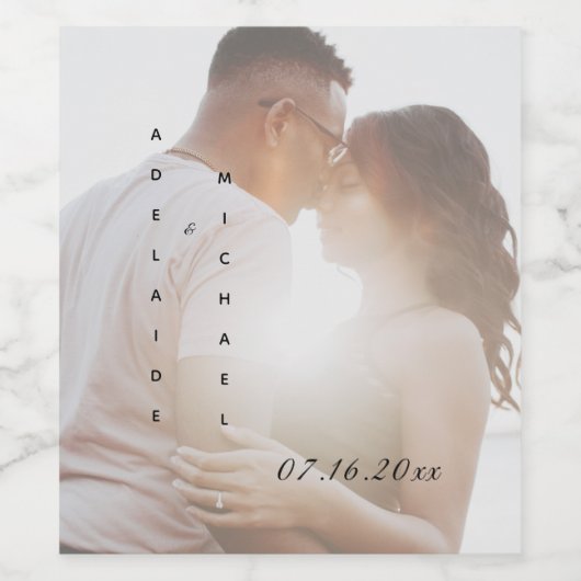 Moderne Elegant Script Simple Custom Weddenfoto Wijn Etiket (Enkel label)