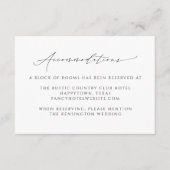 Moderne Elegant Script Wedding Accommodations Informatiekaartje (Voorkant)