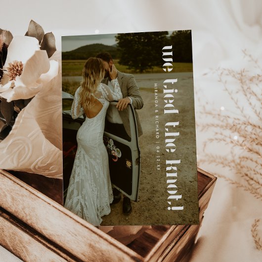 Moderne elegante 2-foto bruiloft elopement aankondiging