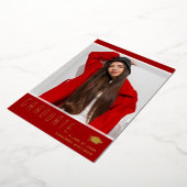 Moderne Elegante Afstudeerder Rood Foliekaart Folie Uitnodiging (Gedraaid)