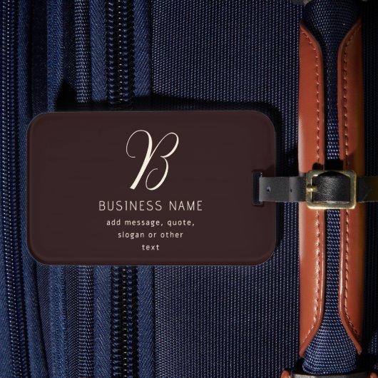 Moderne Elegante Bedrijfsnaam Monogram | donkerbru Bagagelabel (Voorkant Insitu 4)