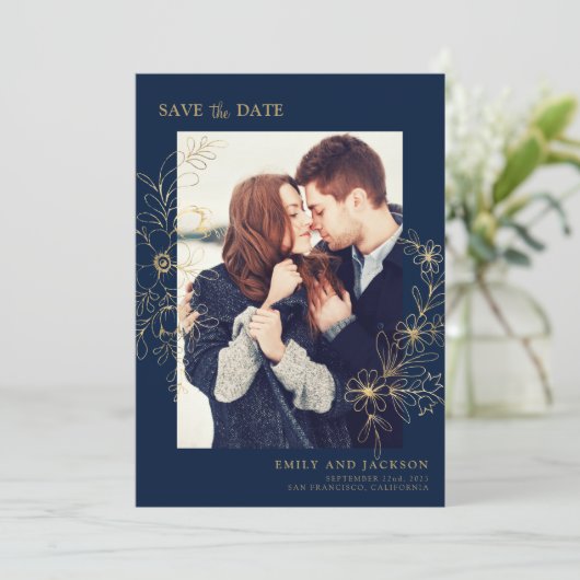 Moderne Elegante Bewaar de Datum Foto Gouden Bloem Save The Date (Staand voorkant)