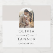 Moderne Elegante Boog Foto Neutraal Beige Huwelijk Sparkling Wijnetiket (Enkel label)