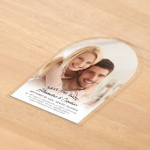 Moderne Elegante Boog Script Foto Save The Date Acryl Uitnodigingen (Laagn)
