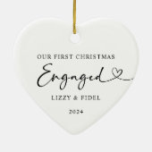 Moderne elegante eerste kerstmis verloofd keramisch ornament (Achterkant)