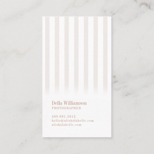 Moderne, elegante en minimale verticale streep visitekaartje (Achterkant)