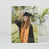 Moderne elegante foto afstudeerfeest uitnodigen kaart (Staand voorkant)