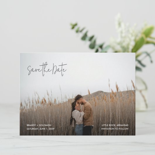 Moderne Elegante Foto Huwelijk Save The Date (Staand voorkant)